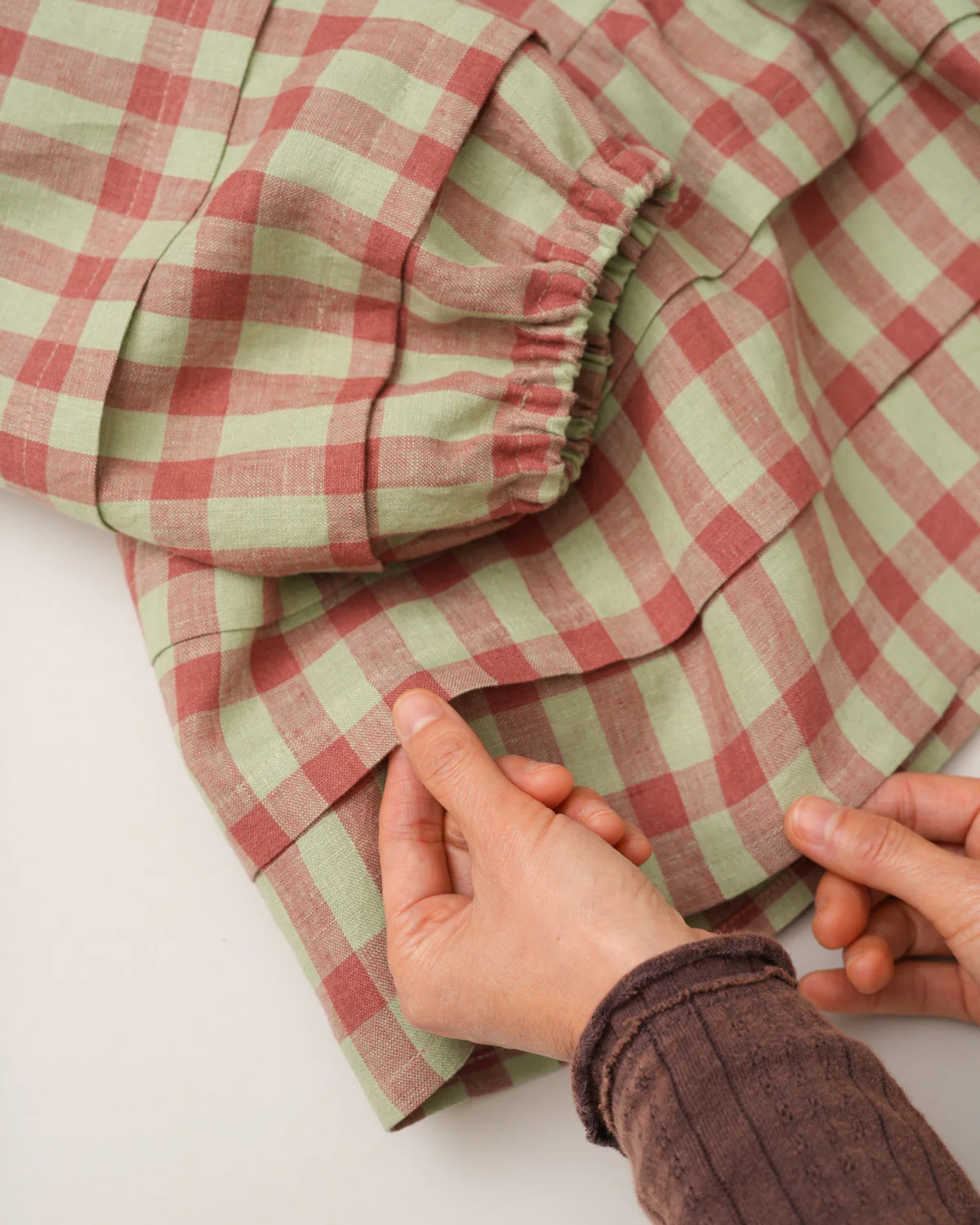 Cardamom Leaf Elongated Gingham Washed Linen - Image 5