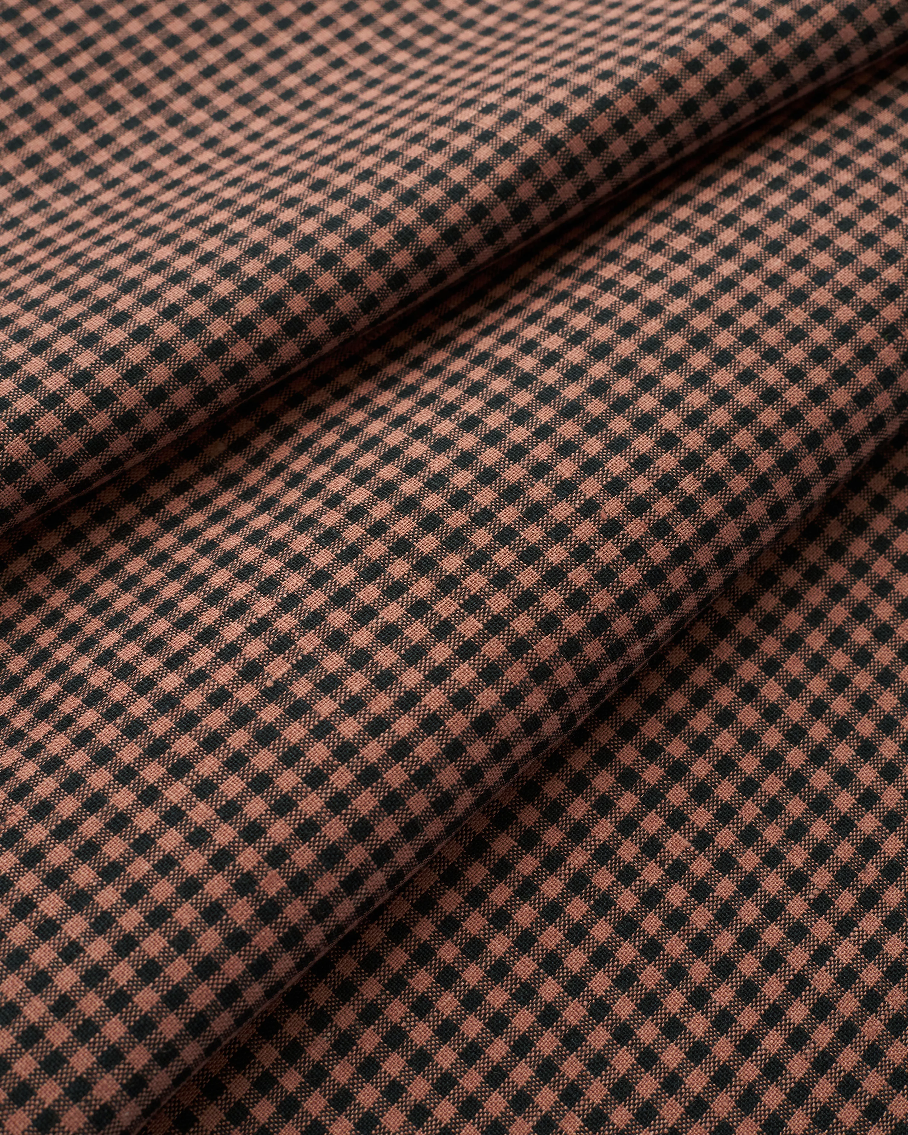 Cocoa Nib Micro Gingham Washed Linen - Image 4